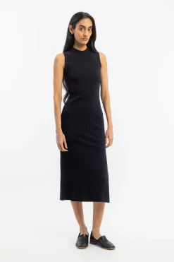 Hot Rotholz Geripptes Kleid Bio Baumwolle - Schwarz