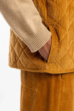 New Rotholz Gesteppte Cord Weste - Toffee